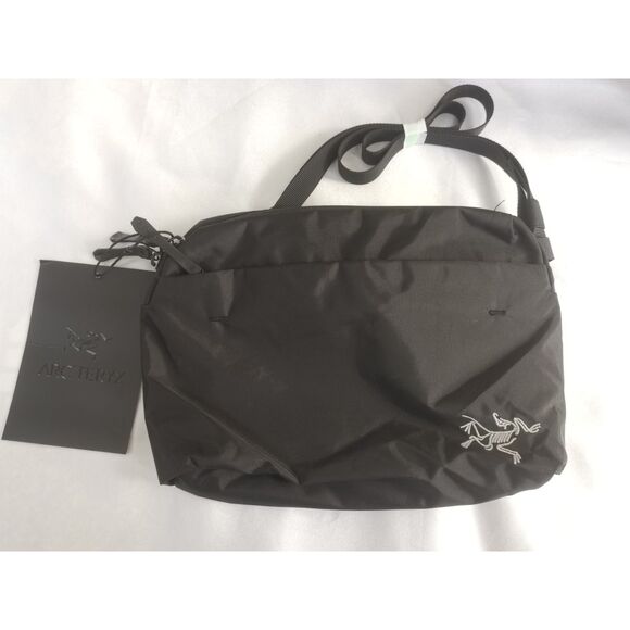 ARC'TERYX Other - ARC'TERYX Unisex Outdoor Sling Bag - Casual Sports Travel Crossbody Bag